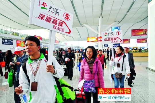 只要成团的旅游产品,每团必然会有"生活导游(全陪)"及景点导游(地陪)