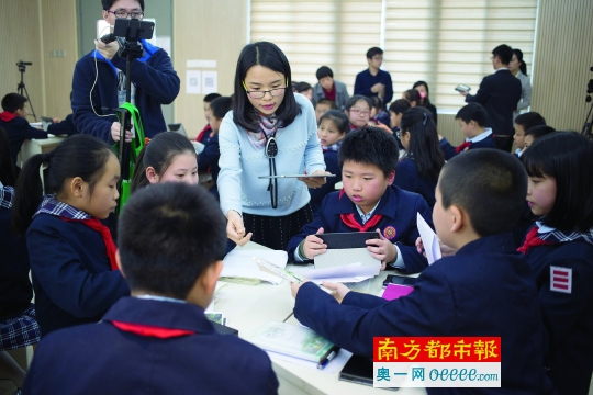 天河10所中小学尝试课堂直播